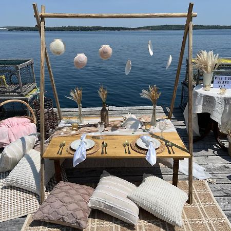 Seawatch Bed & Breakfast Bed & Breakfast Халифакс Екстериор снимка